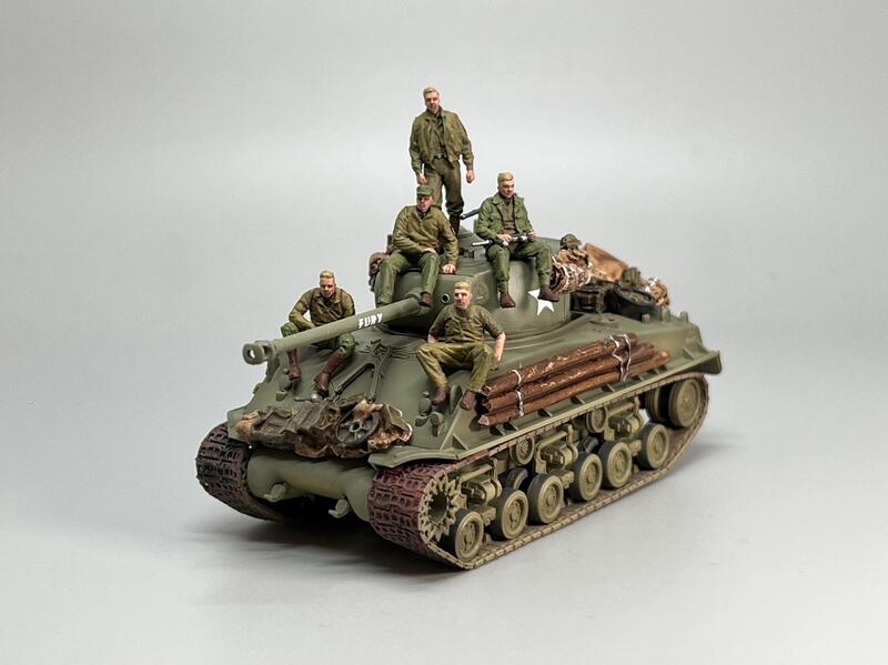 【 軍模館】1/72 - 怒火特攻隊 二戰美軍M4雪曼  坦克兵 5員/組 (完成品)