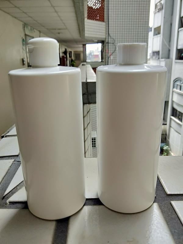 【空壓瓶】500ML可用於裝填「蠟品、乳液體、液體」多入特惠 PET白色瓶身不透光-有按壓頭&鎖蓋的2款設計-可耐酸鹼