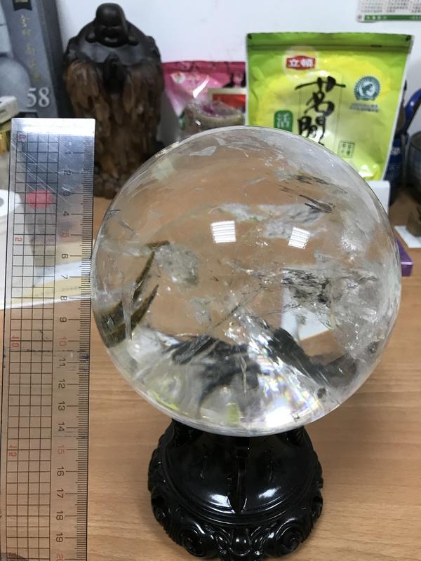 天然水晶球 直徑約14.5cm 只面交，台北、新北