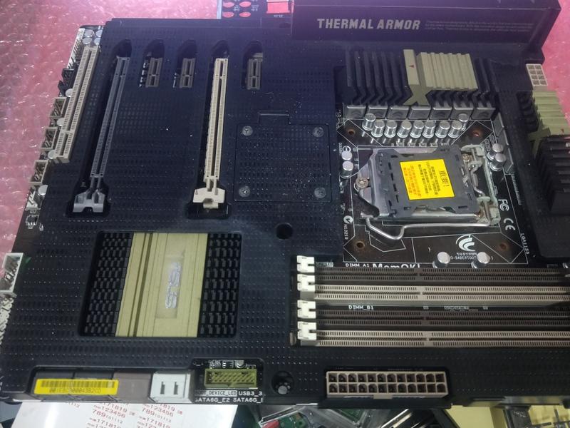 1155 ASUS 華碩 SABERTOOTH 劍齒虎P67 /主機板+CPU處理器I7-2600K+CPU風扇