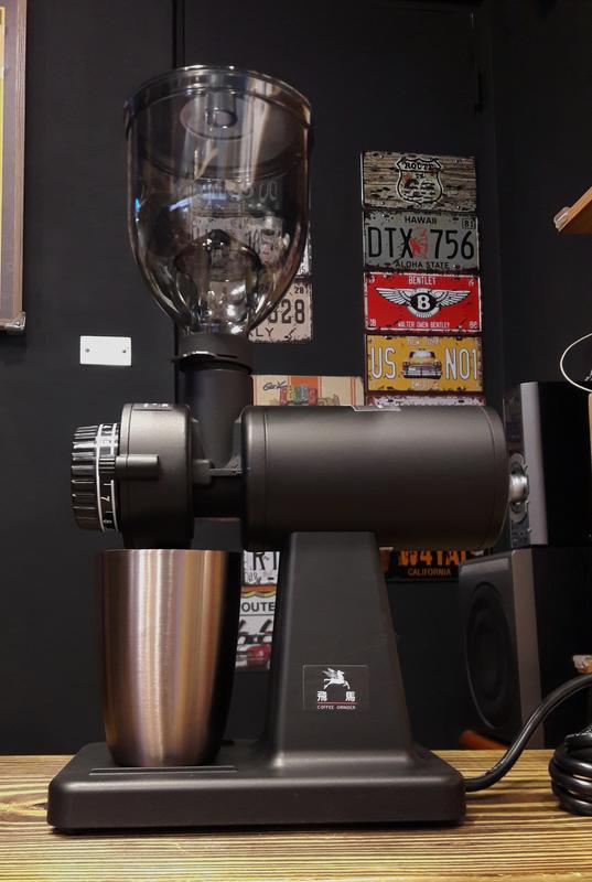 【多塔咖啡】免運 送毛刷 2020新品上市 飛馬601N咖啡磨豆機 黑沙色 高硬度HRC60以上合金鋼 穩定 快速 均勻