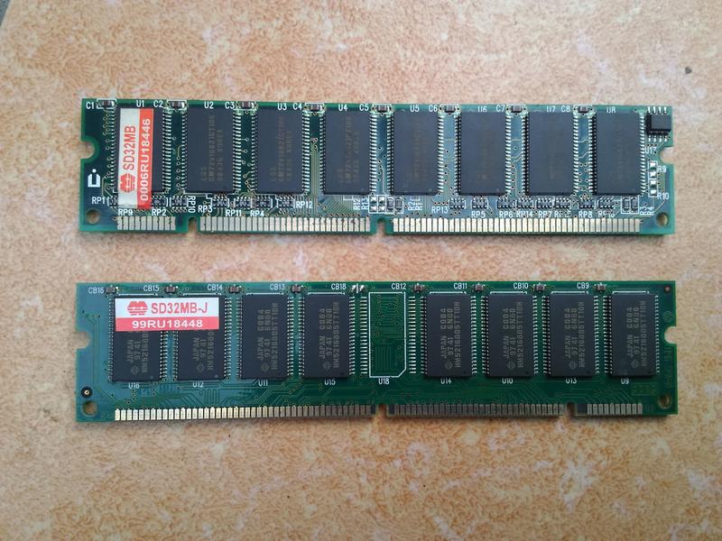SD 32MB 桌上型記憶體歡迎殺價
