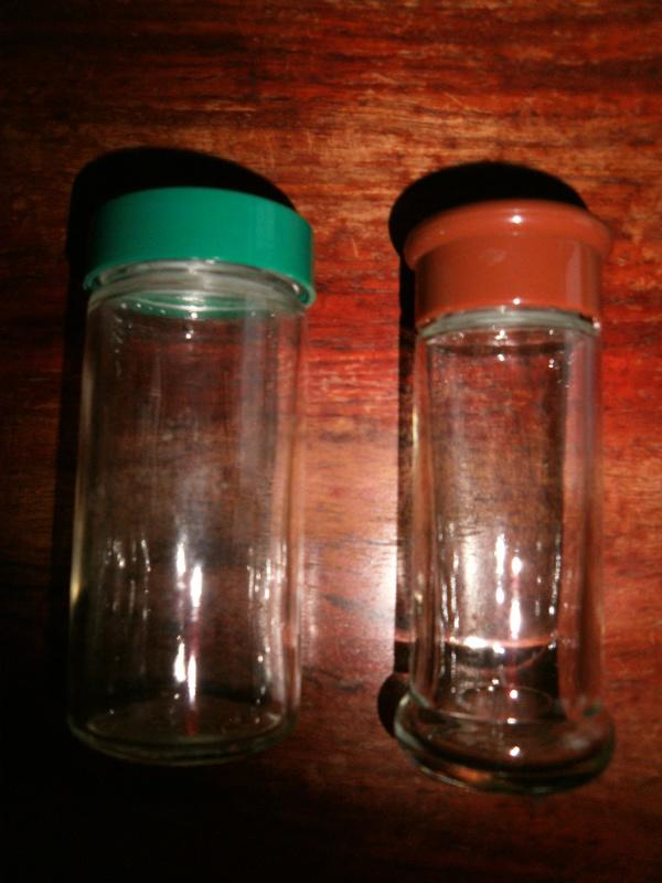 1標1個 圓形 收納盒 胡椒粉空瓶 玻璃瓶 玻璃罐 破損退費(不含運費)