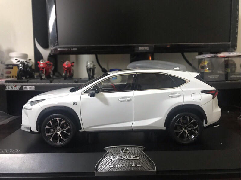 E.M.C】1:18 原廠凌志Lexus NX200 NX200T F-Sport 金屬模型車新包裝含