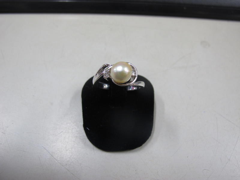 立堡珠寶精品交流 NO.5202 天然珍珠 18K 750K金戒指 鑲天然真鑽 金飾 重4.19g