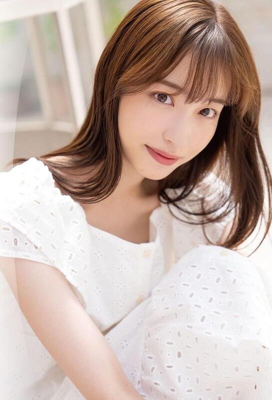林佑香 細う MEMORY LANE: 写真集