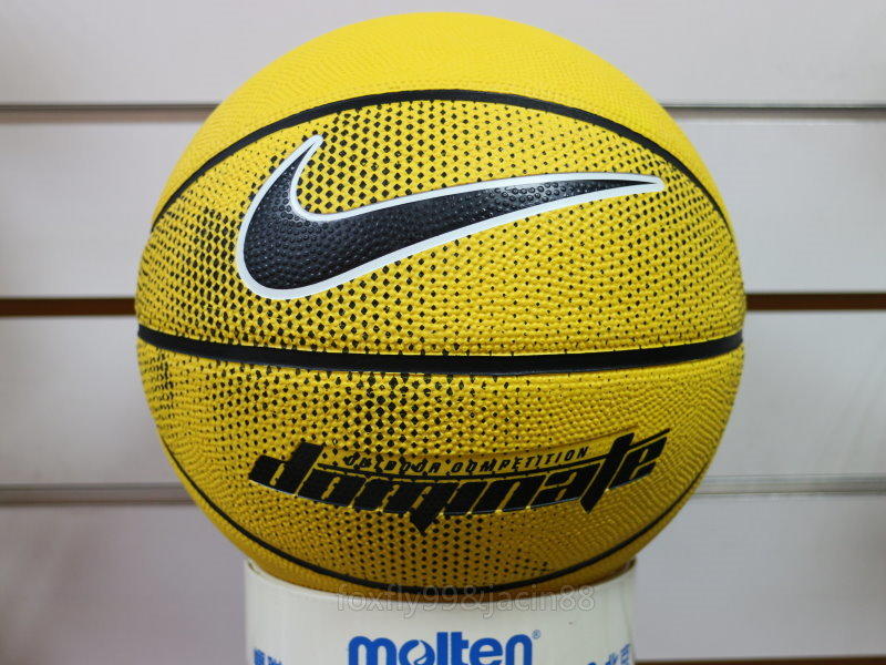 (缺貨勿下標)NIKE 籃球 攻系列 NKI0094007 黃色 室外專用七號籃球 另賣 molten 斯伯丁 籃球袋