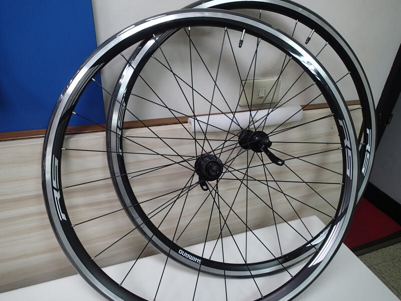 [特價出清] SHIMANO WH-RS010 700C clincher wheels 輪組 - for SH 11S