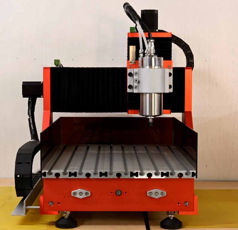 DZ _ 3040 / 桌上型CNC雕刻機