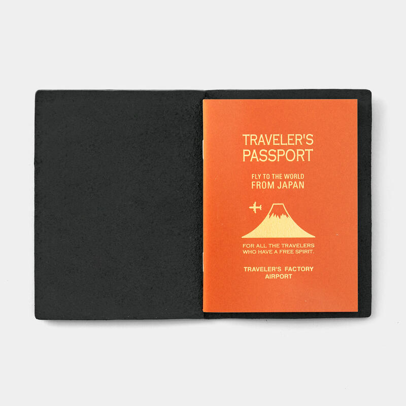【缺貨中】Traveler's Notebook TN 旅人筆記本 成田機場 限定版 護照尺寸 本體 黑色 00731