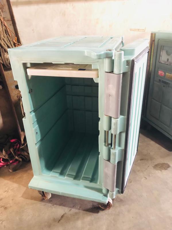 移動式 隔熱櫃 保溫冰箱 保冰箱 露營冰箱 冰桶  儲冰箱 冷藏箱 保溫桶 外送車尾箱 中古