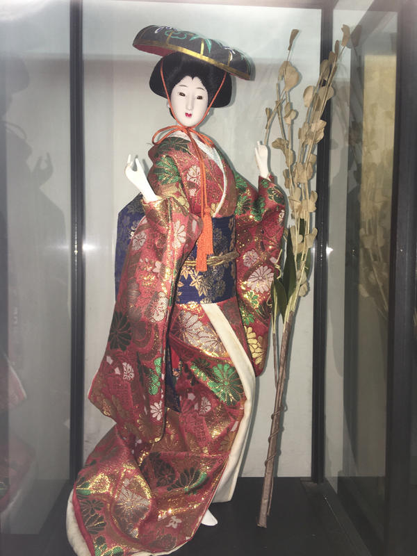 KA002⋯⋯ （特價品）日本人形娃娃！日本製！含高級外框 高58公分x寬30公分x26.5公分