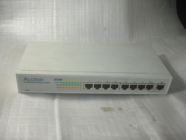 露天二手3C大賣場 智邦 Accton ES3008A Switch Hub 8埠網路交換器 品號 3008