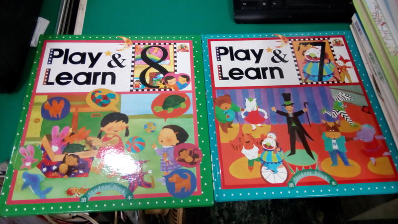 2本合售 英文 童書繪本 書況佳《Play & Learn 7+8》昱泉國際出版 無劃記(75O)