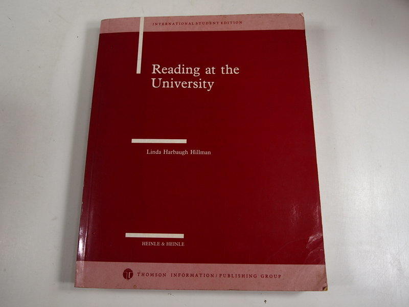【考試院二手書】《Reading at the Univeristy 》│Heinle & Heinle Publishers│八成新(32Z21)