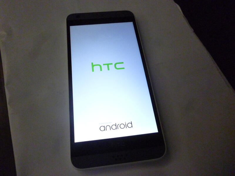 HTC-D530-4G手機600元-功能正常