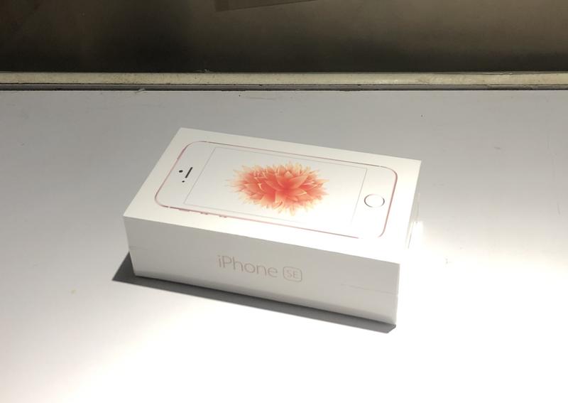 全新未拆封32G玫瑰金iPhone SE 32GB Rose Gold空機**蘋果保固一年 (A1662/ A1723)