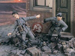 樹脂人型 1/35 "Ambushed!" German Soldiers under Fire 