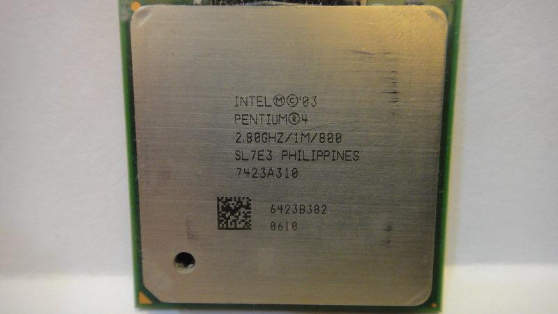 【韋貞電腦】二手電腦零件-處理器/CPU-478/Pentium 4/(2.8/1M/800)