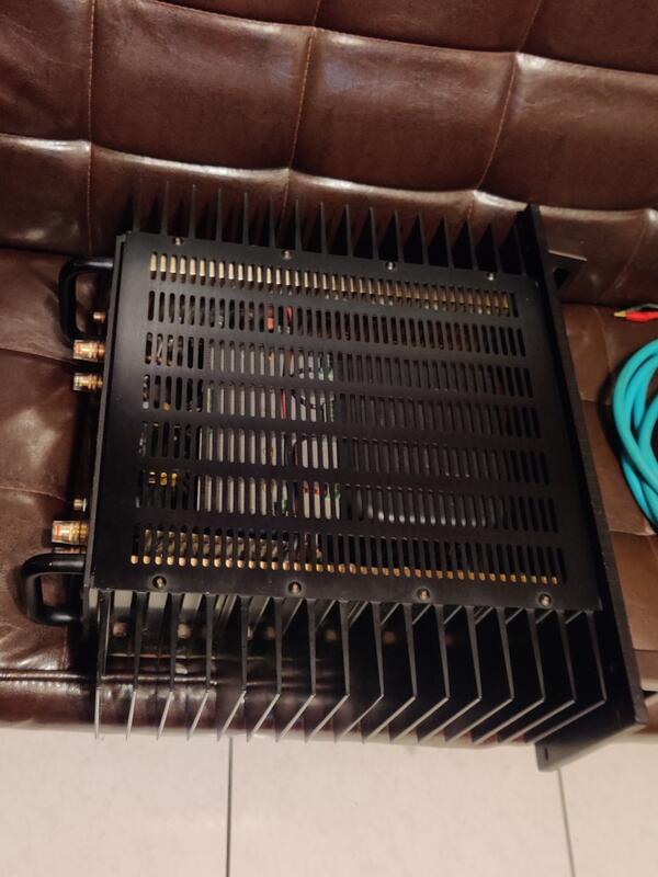 [已售出]另有新版1.5 USHER 雅瑟 Reference R1.2S 純A類每聲道120瓦後級擴大機 | 露天市集 | 全台最大的網路購物市集