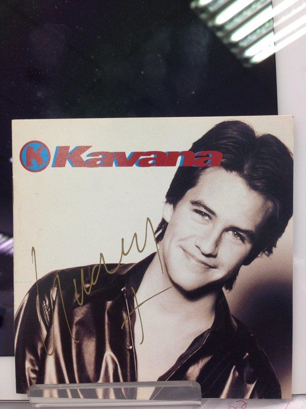 英國歌手 Kavana(卡瓦那) 簽名CD封面 x3