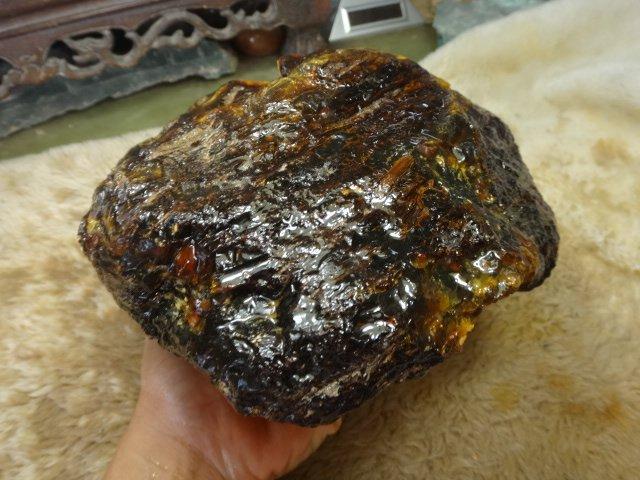 波羅的海 天然原礦原石 硬質清透紅色琥珀 帶老虎皮紋原礦 ~~ 千年靈性寶石 驅邪避邪 改善居家 風水磁場 ~~TA1