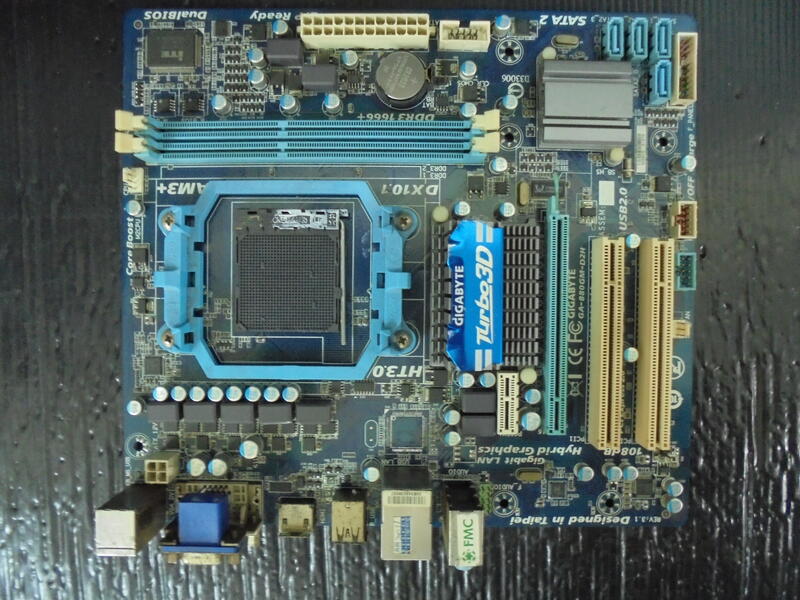 技嘉 GA-880GM-D2H (AM3+腳位/DDR3)