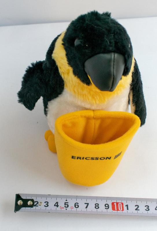094【私人寄賣】全新 ERICSSON 企鵝造型玩偶手機座