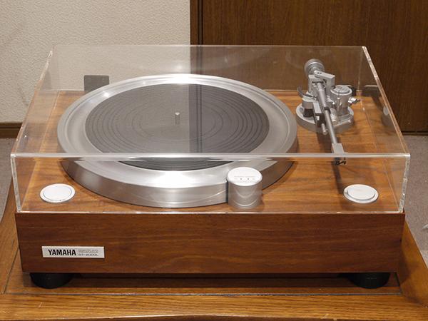 科技島-代購YAMAHA-GT2000L唱盤&YSA-1唱臂-9成新黑膠唱盤組(不含日本-台灣運費)-已售出