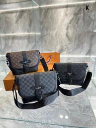 Louis Vuitton MONOGRAM 2022 SS Saumur Messenger (M45911)