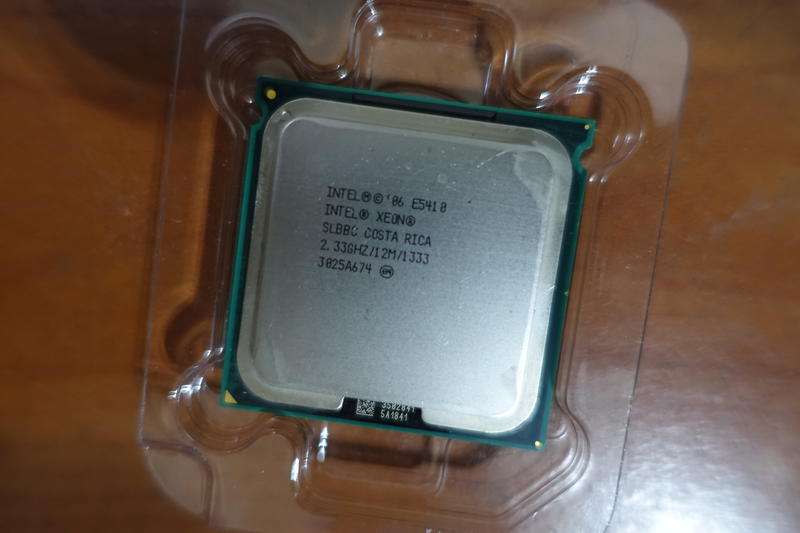 『直購價 65 元』Intel Xeon E5410 2.33G 12M 1333 771 原版未上貼片 四核心 CPU