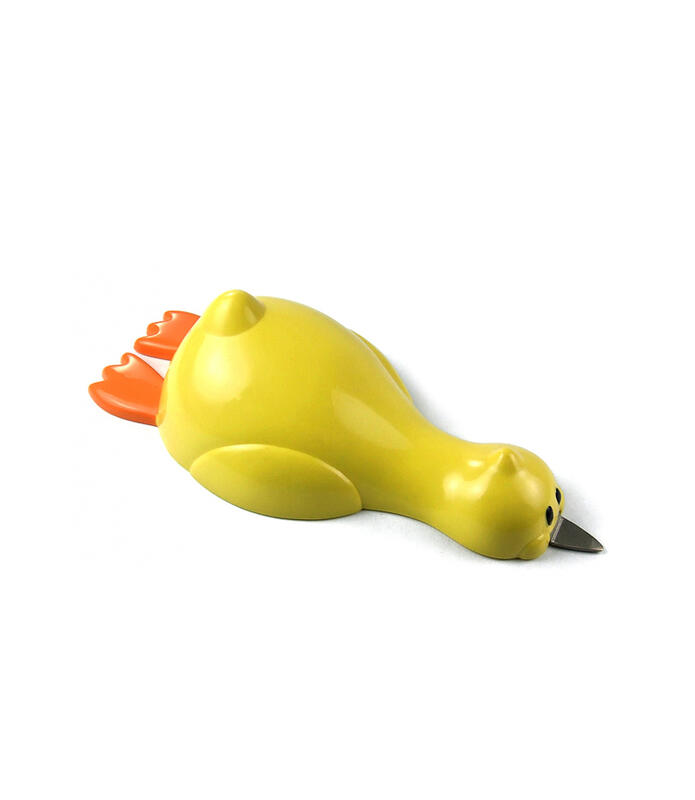 黃鴨拔釘器，黃色鴨子造型設計，金屬嘴部為拔針器，底部有釘書針盒收納空間