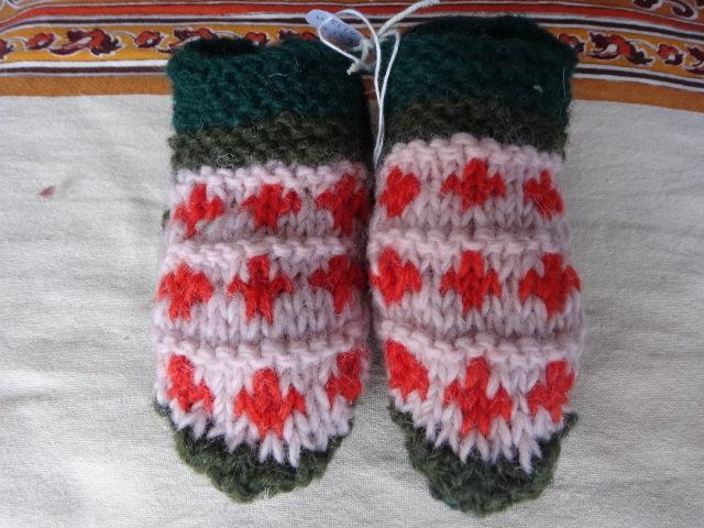 尼泊爾手工編織羊毛襪.羊毛襪(嬰兒/小小童).溫暖您的寶貝腳腳不受寒喔! SS#14, 16-19CM