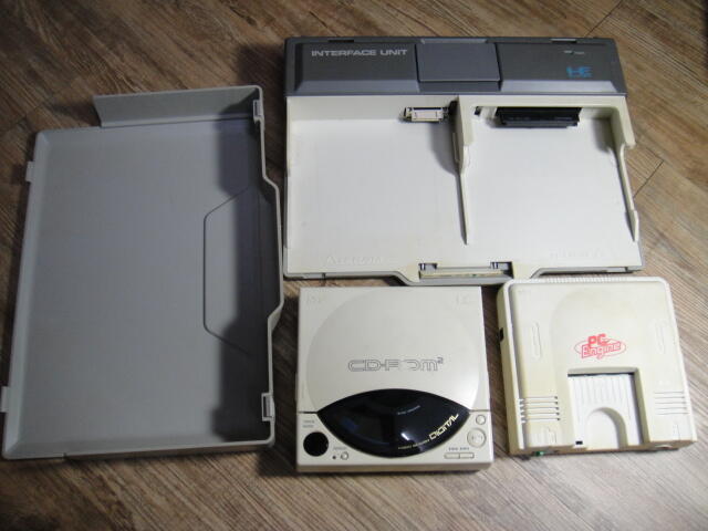 當故障機賣NEC PC Engine PCE 公事包圖一主機合售無其他配件配線.無變壓器,僅限lin-yichen下標 | 露天市集 | 全台 ...