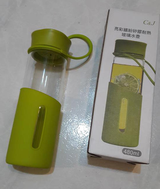 C&J 亮彩繽紛矽晶 耐熱玻璃水壺 玻璃瓶 隨身瓶 480ml / 清新草綠色