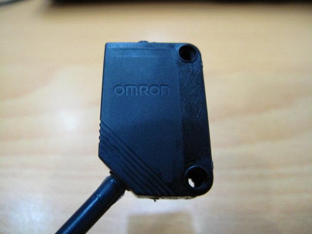 [賣] OMRON E3Z-LS61 距離設定型光電開關 Compact Photoelectric Sensor