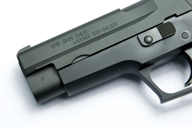 航空自衛隊 9mm拳銃 SIG P220IC-