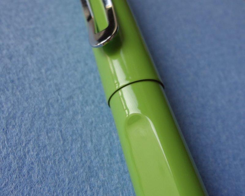 金豪599 鋼珠筆 **金屬桿 喜歡LAMY的可以參考  青蘋果綠