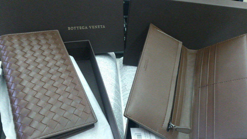 Bottega Veneta(BV) 最新款長夾