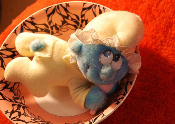 ○太空百貨店○有原廠布標1983年PEYO 韓國製 藍色小精靈 手拿沙沙搖鈴BABY 老娃娃