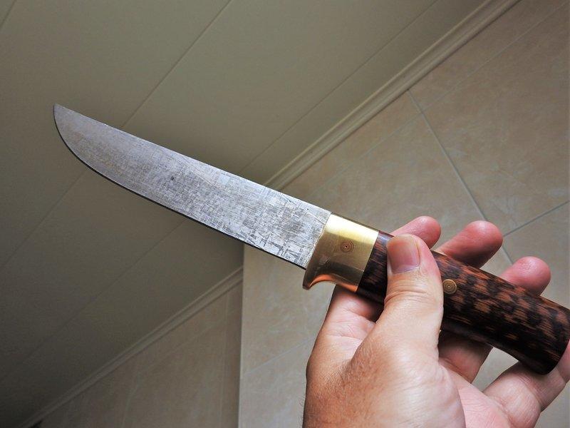 傲視天下的鎳鐵隕石刀Gibeon天鐵刀，原始刀片長度22.5公分，厚度4.3mm，137公克。店面價超過十萬
