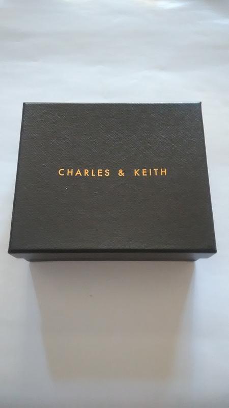 CHARLES & KEITH三折短夾/零錢包