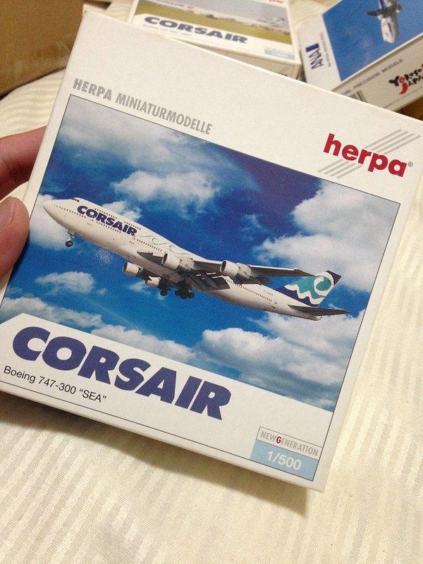 ---夢幻彩繪館Herpa Wings 1/500 CORSAIR B747-400 SEA彩繪新機輪