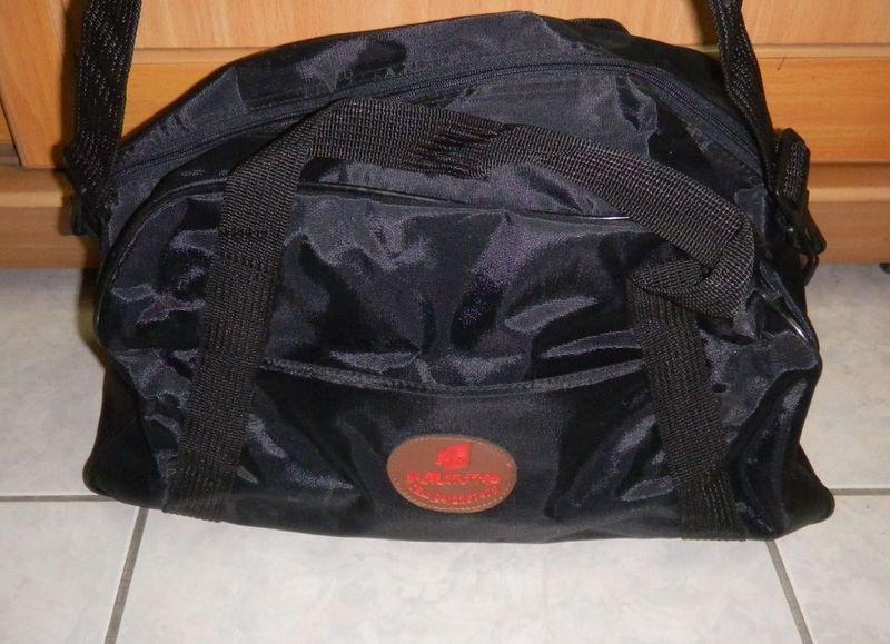 旅行社送的－黑色行李袋－500含運