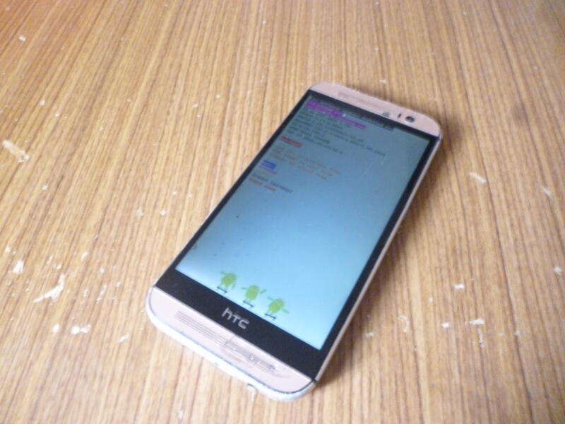 HTC-M8x-4G手機300元-當機