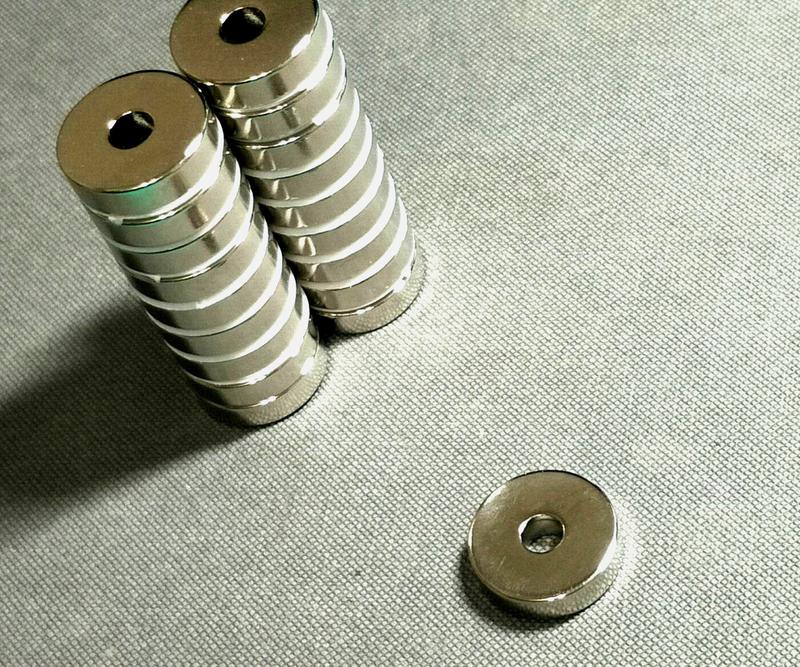 《磁石技研》環形強力磁鐵 外徑20mm / 內徑5.5mm / 厚度5mm