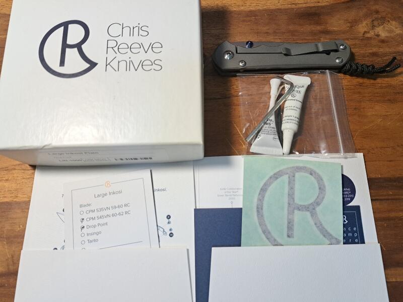 Chris Reeve
Inkosi Large
藍色雙拇指柱
折刀