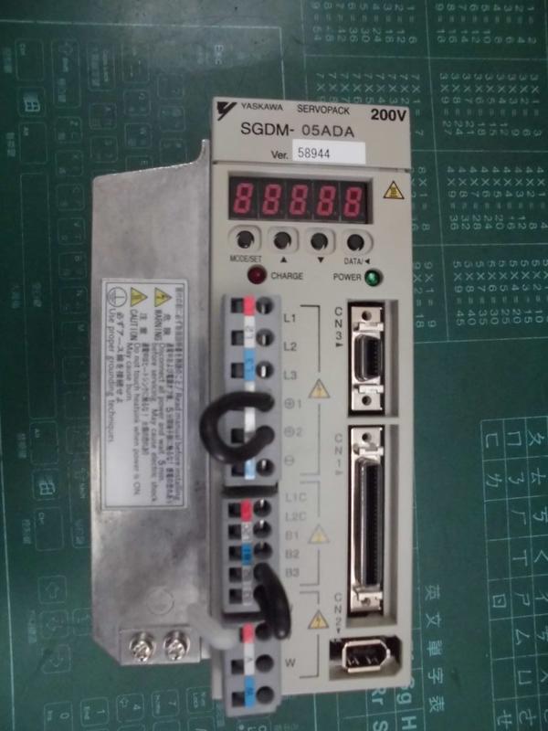 (阿賢電料) YASKAWA MODEL : SGDM-05ADA VER.58944 500W 無盒裝 (NEW)