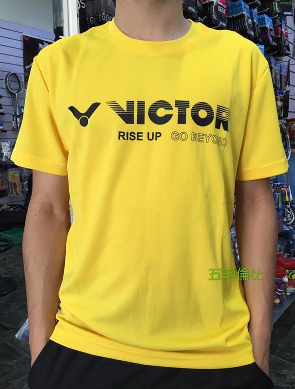 【五羽倫比】 VICTOR 羽球衣 勝利 T-10802E 黃 勝利印花T-Shirt T-10802 勝利二件免運