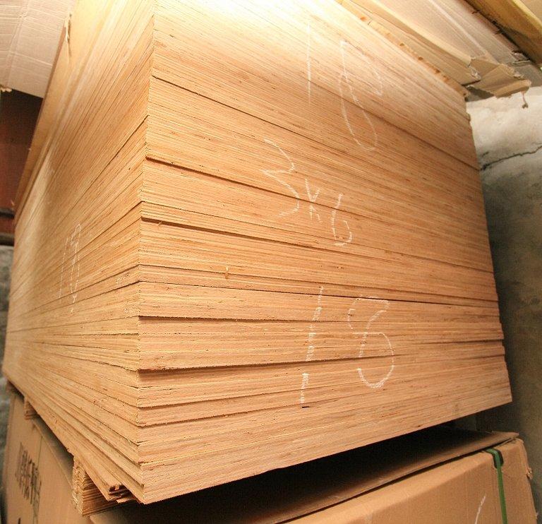 (台中 太平 )露營車床板 夾板 木板 木心板 密迪板 角材 展覽 展示 材料 木工  地板 裝潢 角鋼